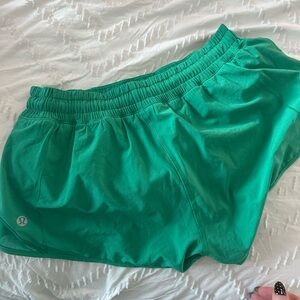 lululemon green hotty hot shorts